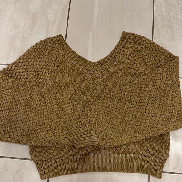 FASHION NOVA SWEATER - matches Lululemon burnt caramel colour bags 💕 - Picture 2 of 4